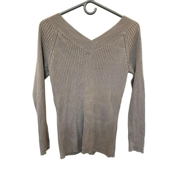 New York & Company Women’s Large Silver Metallic Sparkle Cable Knit Sweater - Picture 6 of 6